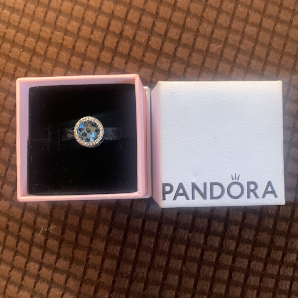 Pandora sparkling glacier blue charm